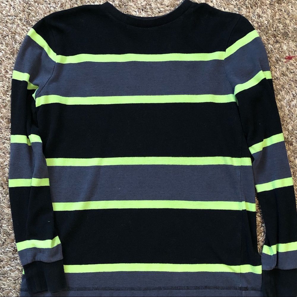 Tony Hawk Large Boys sweater runs slim